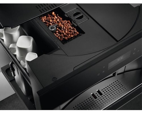 Встраиваемая кофемашина AEG KKB894500B