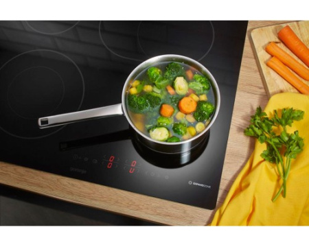 Независимая стеклокерамическая варочная панель Gorenje ECT643SYB