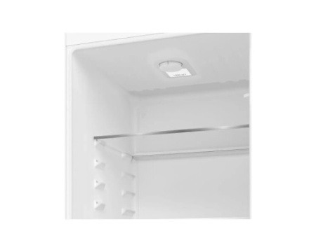 Встраиваемый холодильник Hotpoint HBH 20