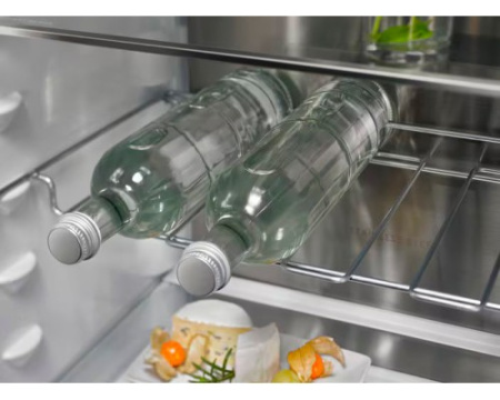 Встраиваемый холодильник Electrolux ENC8MD19S
