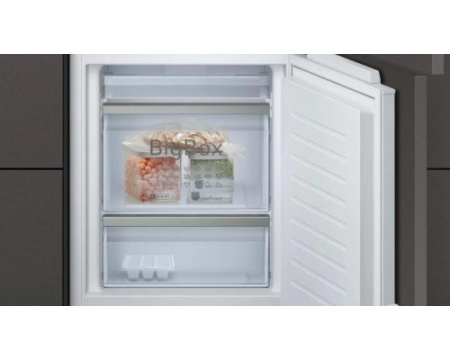 Встраиваемая холодильно-морозильная комбинация Neff KI6863FE0