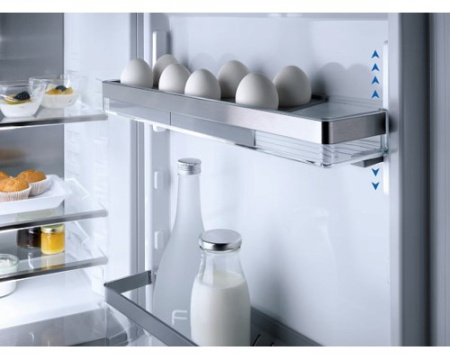 Встраиваемый холодильник Miele KFN 7795 C