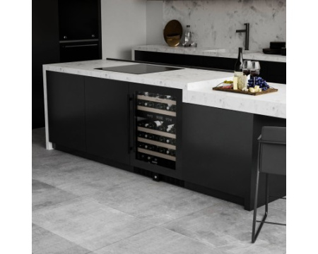 Винный шкаф Libhof Connoisseur CXD-46 Black
