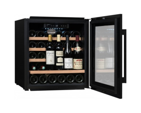 Монотемпературный винный шкаф Avintage AVI63CSZA