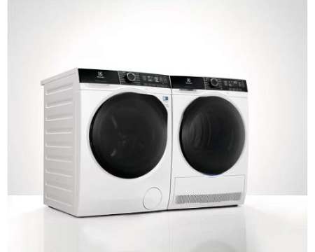 Сушильная машина Electrolux EW8H258B