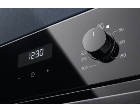 Духовой шкаф Electrolux OEE5C61Z