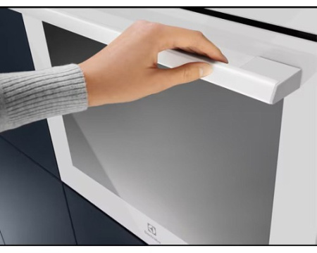 Духовой шкаф Electrolux EOB7S31V