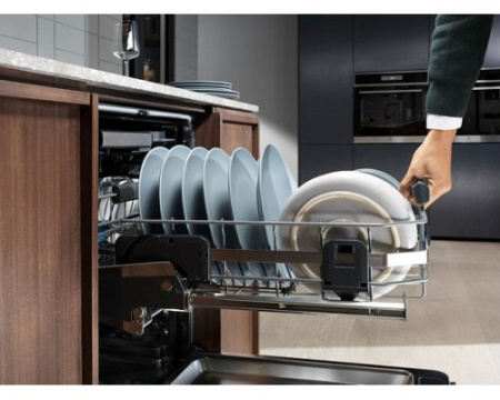 Встраиваемая посудомоечная машина Electrolux EEC87300W