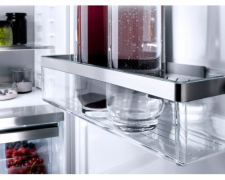 Встраиваемый холодильник Miele K 7743 E