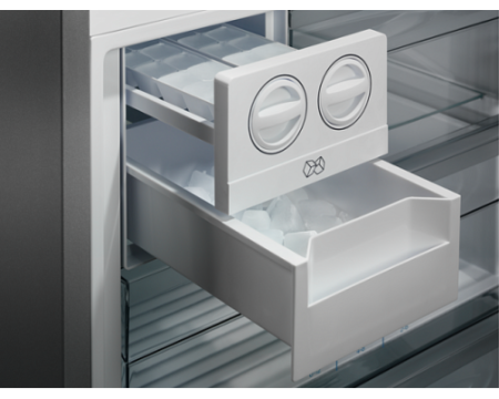 Холодильник Electrolux RNT7MF46X2