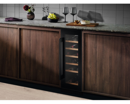 Встраиваемый винный шкаф Electrolux EWUS020B5B