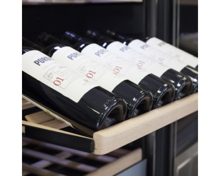 Винный шкаф CASO WineChef Pro 180 black