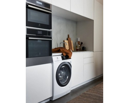 Стирально-сушильная машина Electrolux EW7WR361S