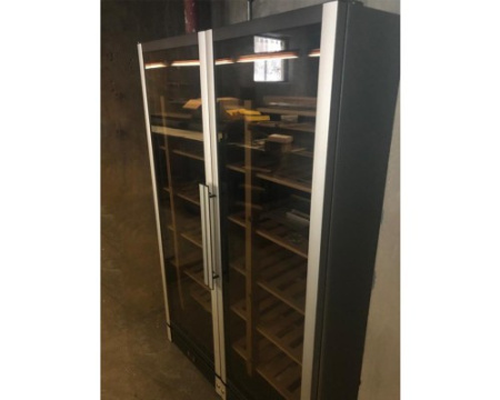 Винный шкаф Vestfrost Solutions W 185 B