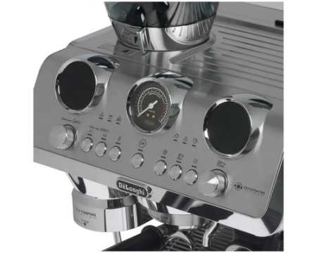 Рожковая кофеварка DeLonghi EC9885.M