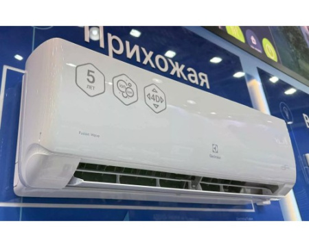 Кондиционер Electrolux Fusion Wave EACS/I-24HFW/N8