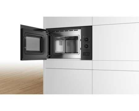 Встраиваемая микроволновая печь Bosch BFL520MB0