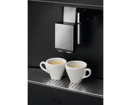 Встраиваемая кофемашина AEG KKB894500B