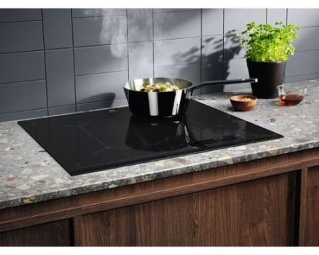 Варочная панель Electrolux EIS6448