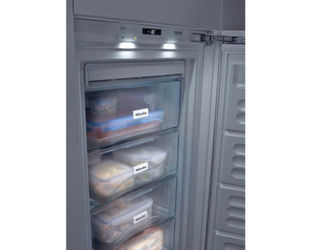 Морозильник Miele FNS37402i