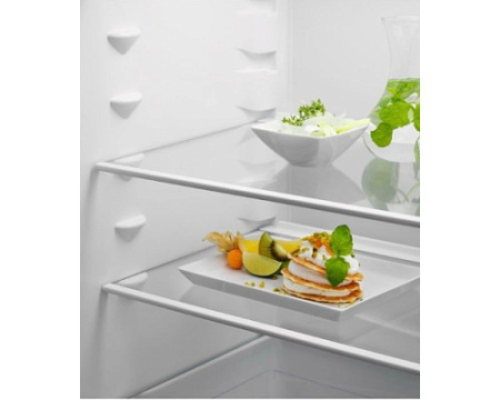 Встраиваемый холодильник Electrolux LNT2LF18S