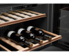Встраиваемый холодильный шкаф для вина Smeg CVI621NR3
