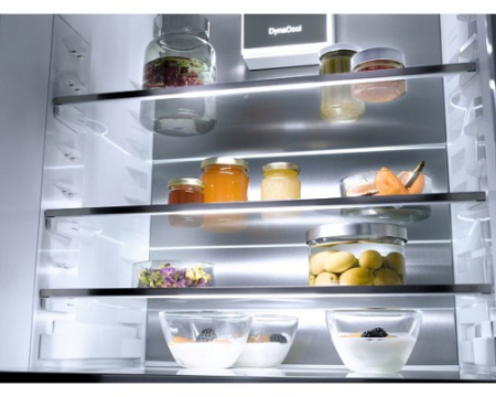 Встраиваемый холодильник Miele K 7797 C R
