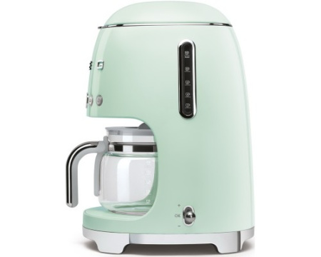 Капельная кофеварка Smeg DCF02PGEU