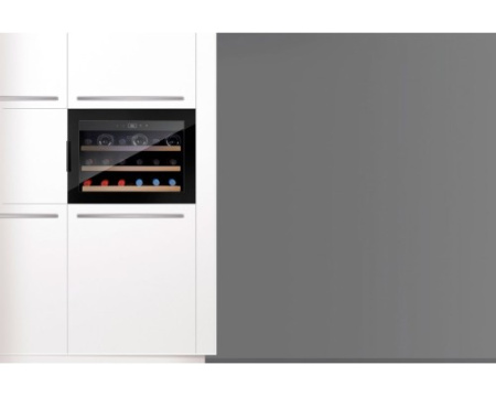 Встраиваемый винный холодильник Caso WineSafe 18 EB Black