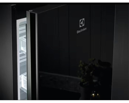 Холодильник Electrolux LNT7ME34K1