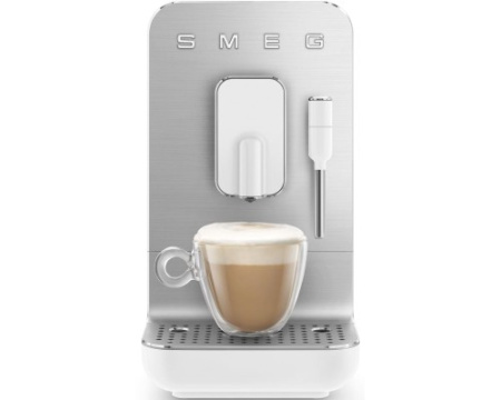 Автоматическая кофемашина Smeg BCC12WHMEU