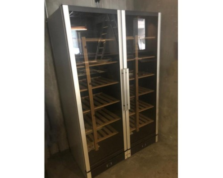 Винный шкаф Vestfrost Solutions W 185 B
