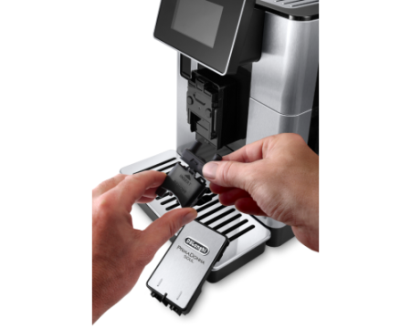 Кофемашина DeLonghi ECAM610.74.MB