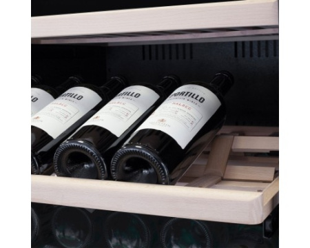 Винный шкаф Caso WineExclusive 180 Smart