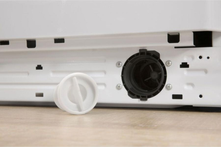Стиральная машина Indesit BWUA 51051 LS [6 кг, фронтальная]