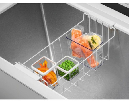 Морозильный ларь Electrolux LCB3LF20W0