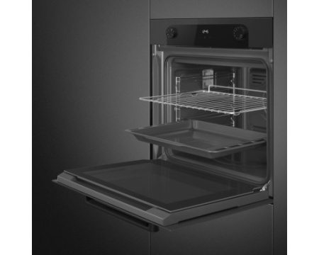 Многофункциональный духовой шкаф Smeg SF6200TB