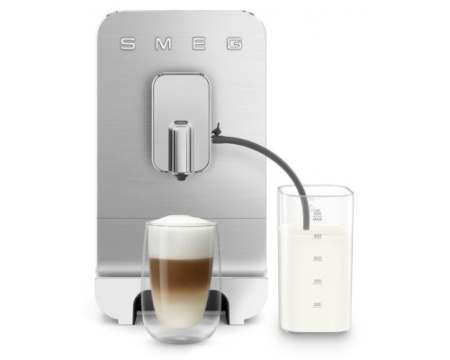 Автоматическая кофемашина Smeg BCC13WHMEU