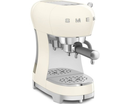 Кофемашина-эспрессо Smeg ECF02CREU