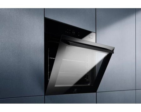 Духовой шкаф Electrolux EOB8S39WZ
