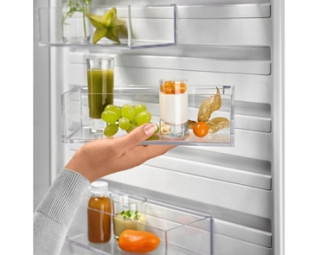 Холодильник Electrolux LNC7ME32W2