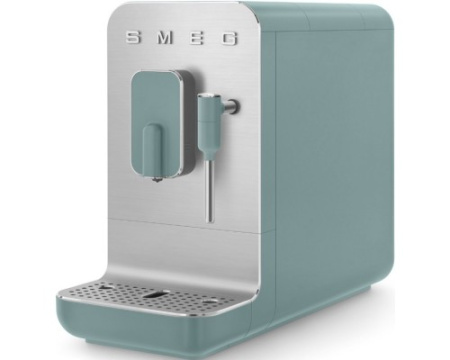 Автоматическая кофемашина Smeg BCC02EGMEU