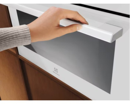 Встраиваемая микроволновая печь Electrolux LVM8E08V
