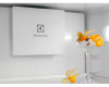 Встраиваемый холодильник Electrolux ENT6MD18S3