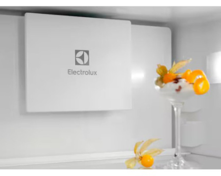 Встраиваемый холодильник Electrolux ENT6MD18S3