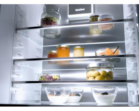 Встраиваемый холодильник Miele KFN 7795 D