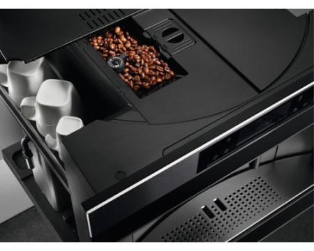 Встраиваемая кофемашина AEG KKA894500M