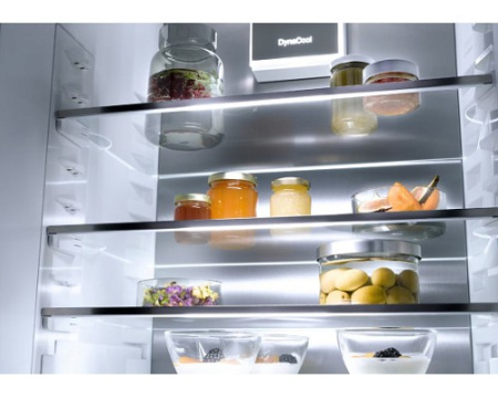 Встраиваемый холодильник Miele K 7797 C L