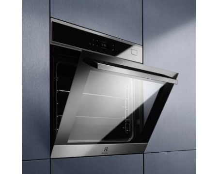 Духовой шкаф Electrolux EOB8S39WX