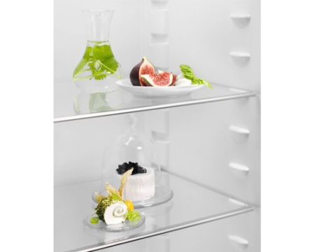 Встраиваемый холодильник Electrolux LRB3AE12S